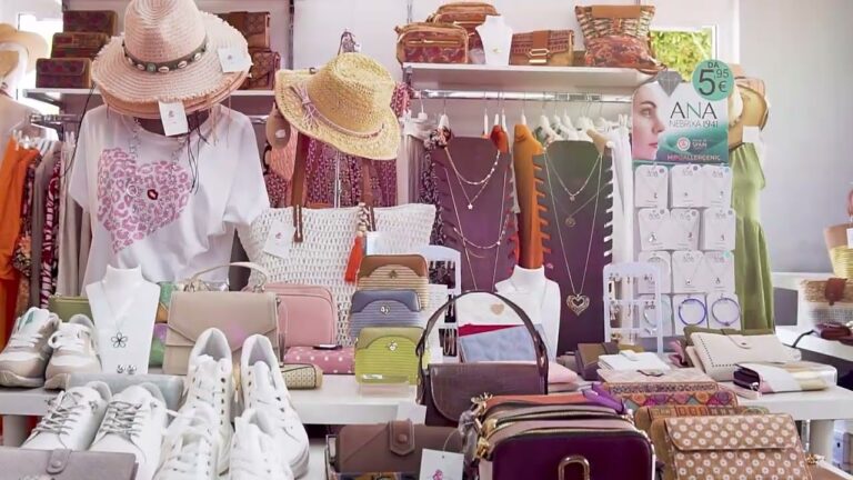 Tiendas de Ropa en Moj&aacute;car: Gu&iacute;a Completa